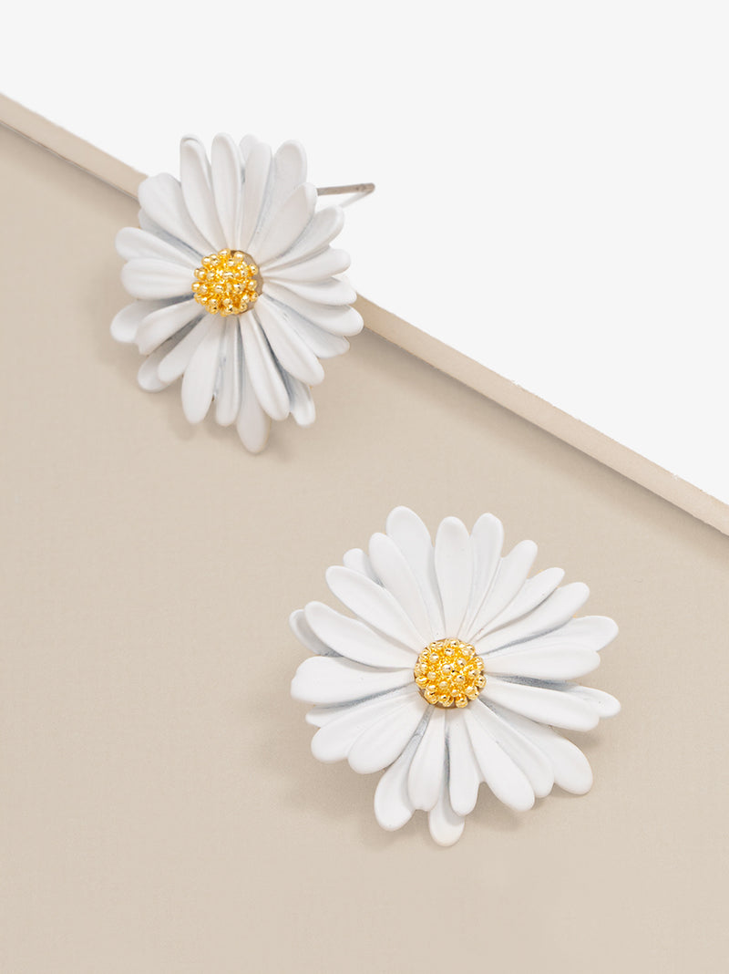 Daisy Stud Earring